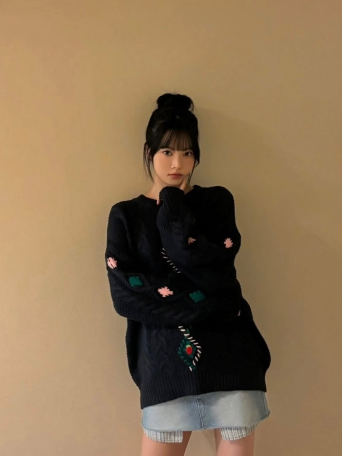 【LE SSERAFIM ウンチェ着用】Berry handmade point fisherman pullover knit / navy