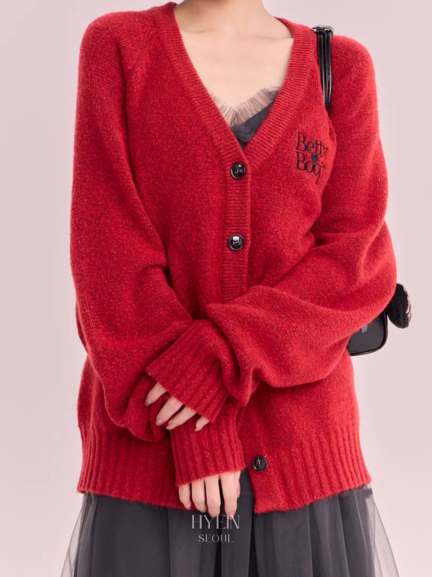 Betty boop overfit v neck knit cardigan【Hearts2Hearts イアン着用】