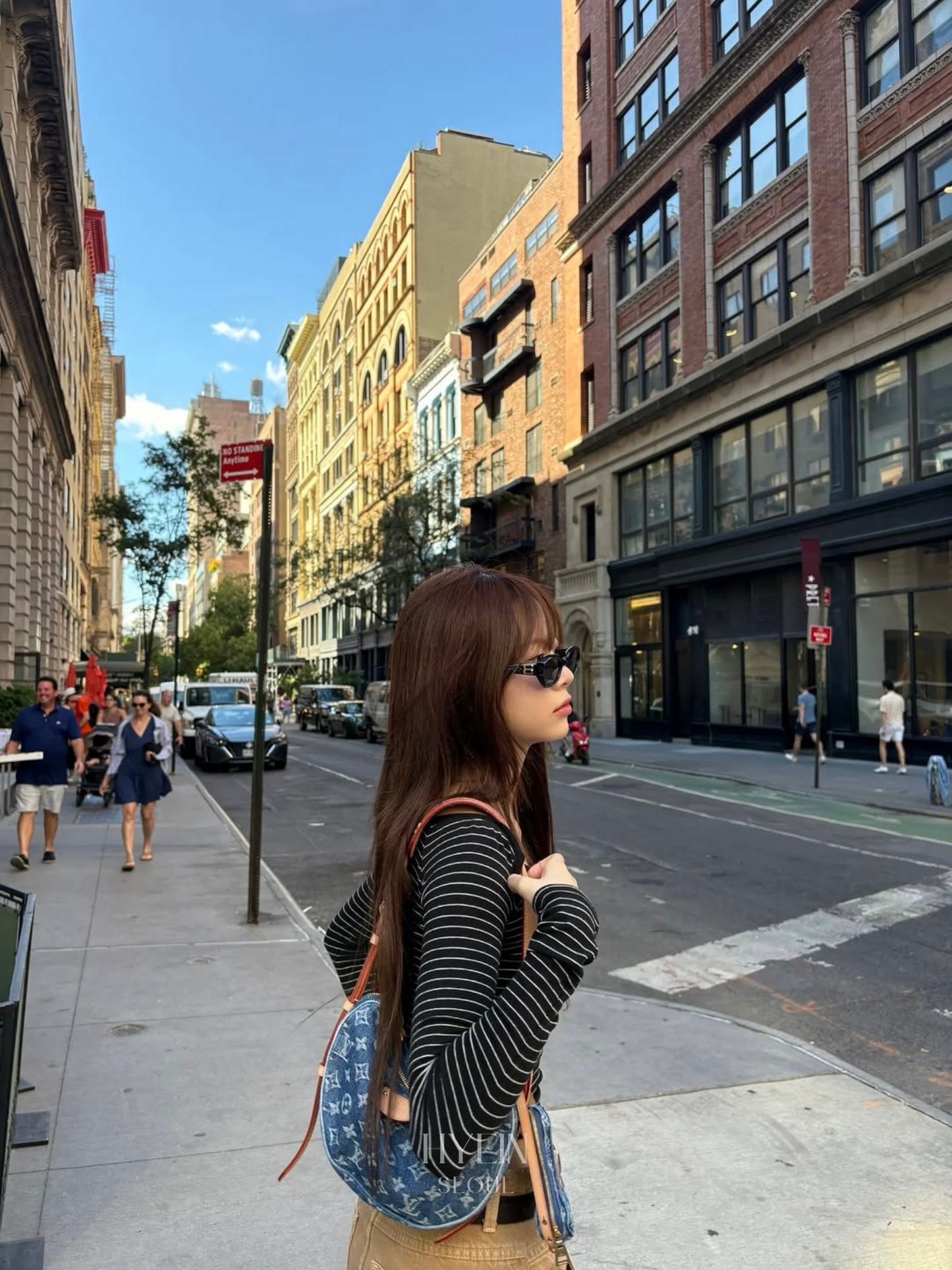 Beyond soft off-shoulder top / stripe black