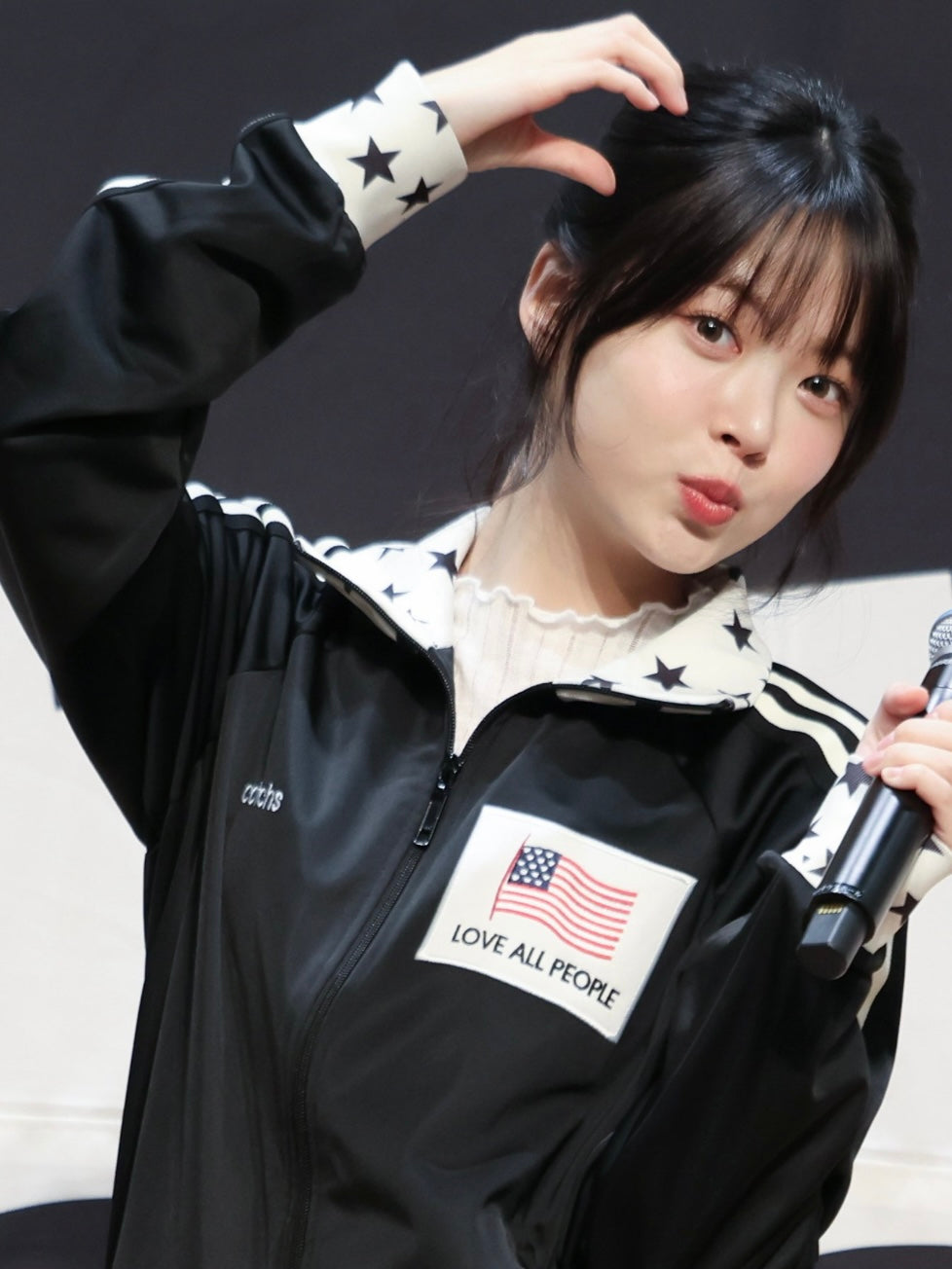 【LE SSERAFIM ウンチェ着用】Dino driver track jacket / black