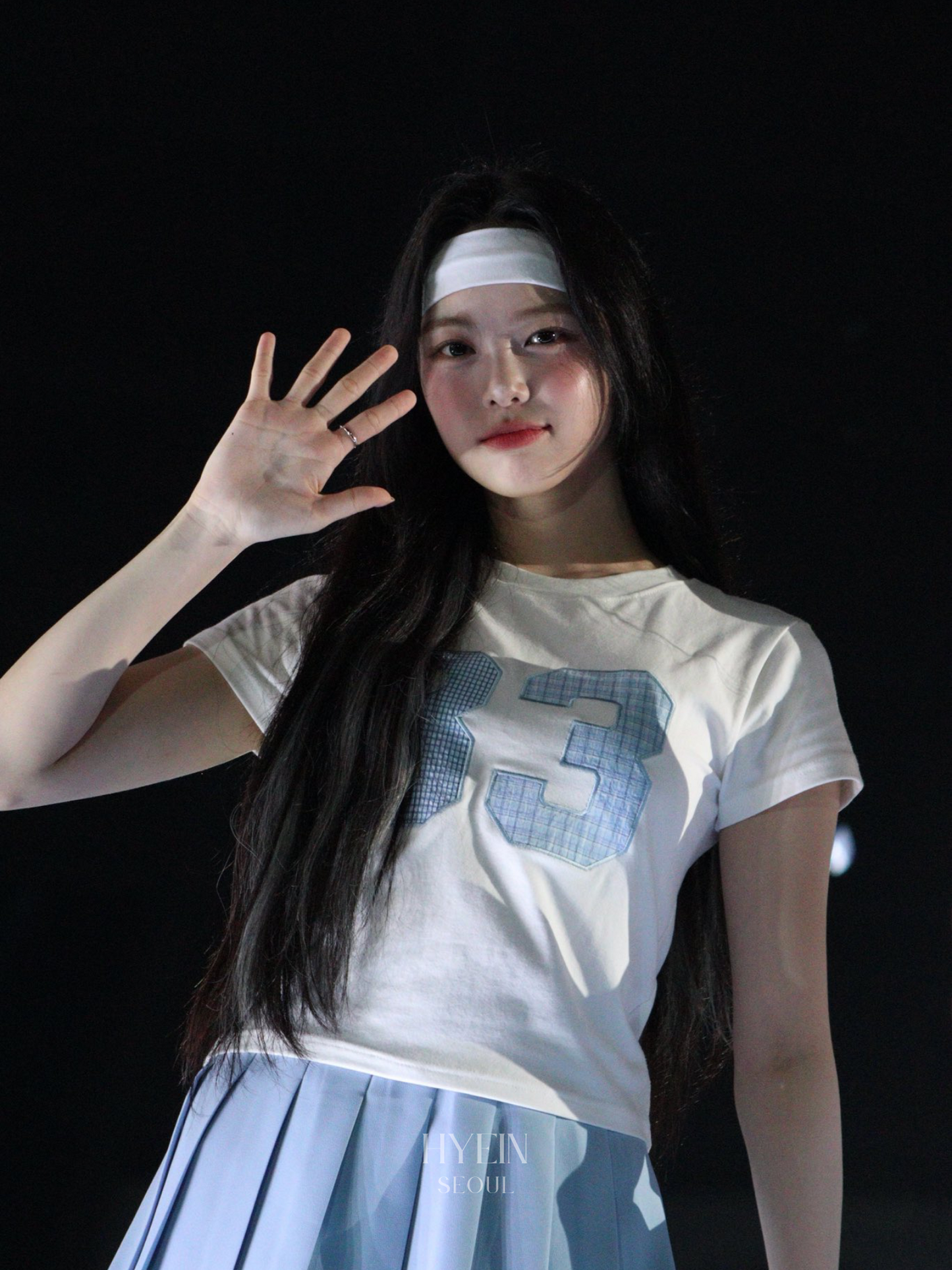 L18 patch t-shirt / white blue