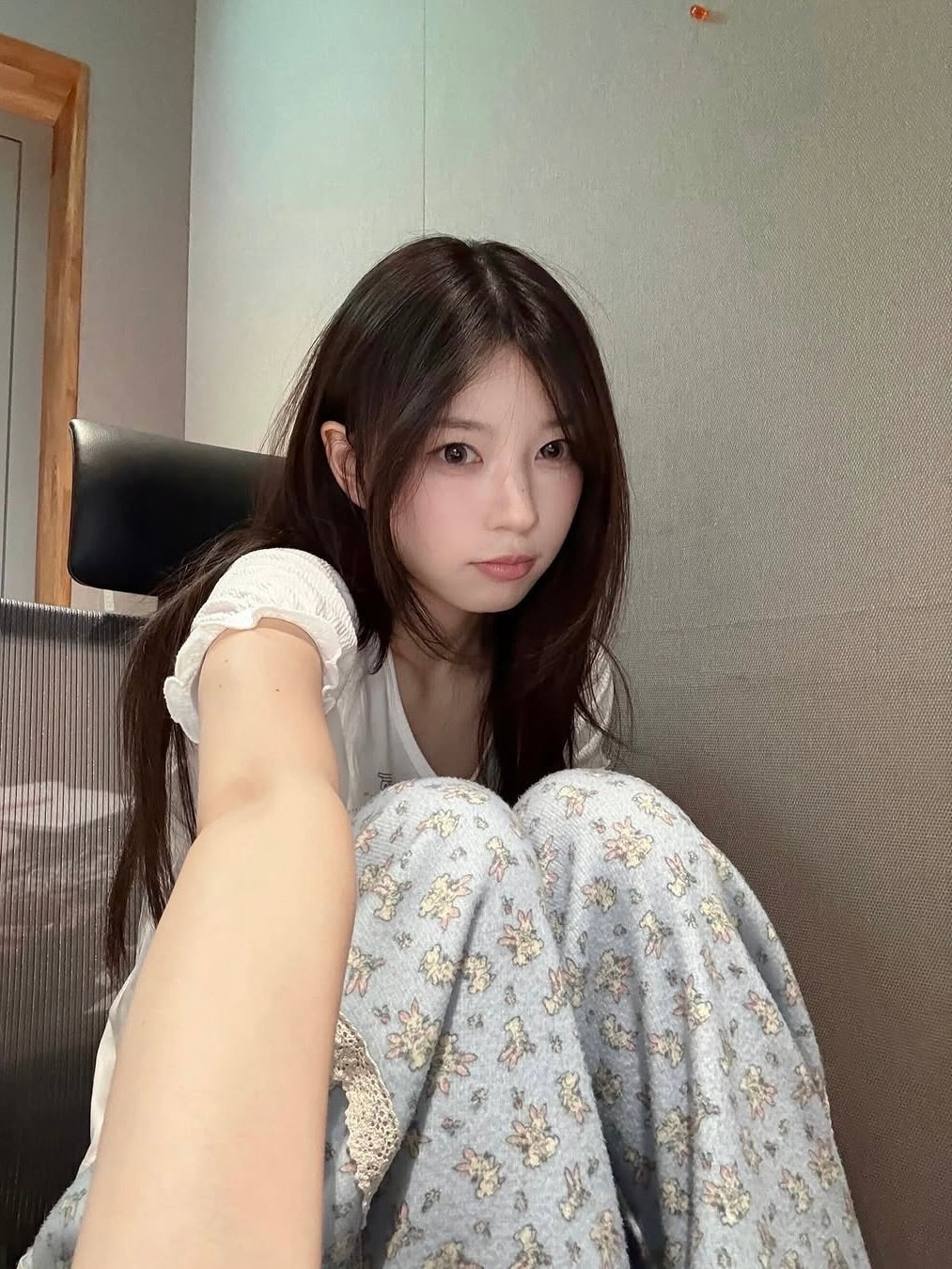 【ILLIT モカ着用】Lucky puff sleeve top