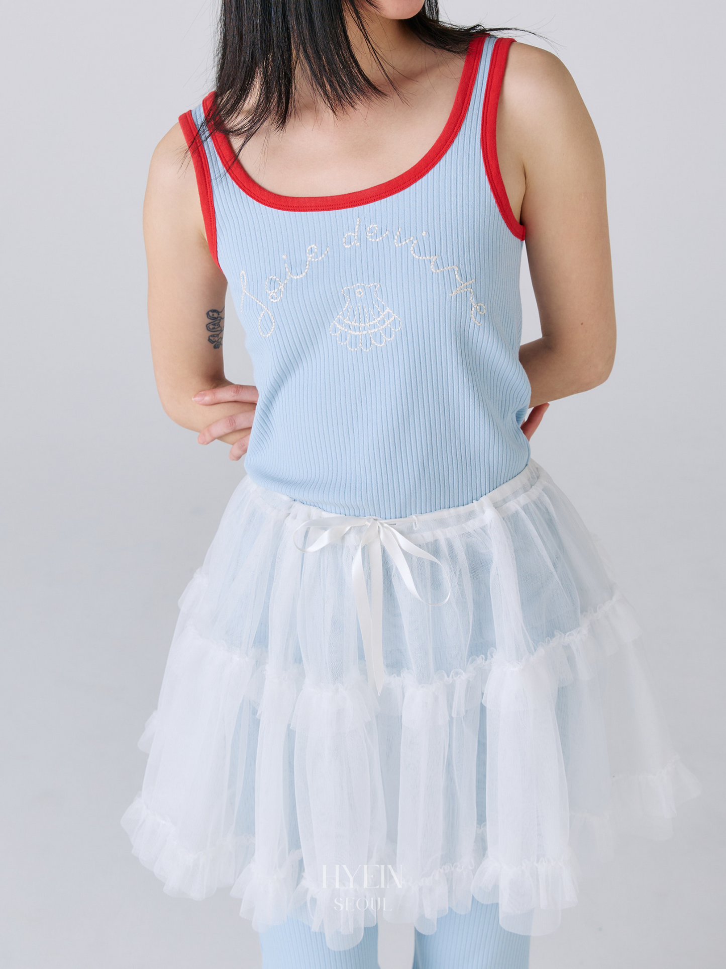 Mused sea shell emb tank top