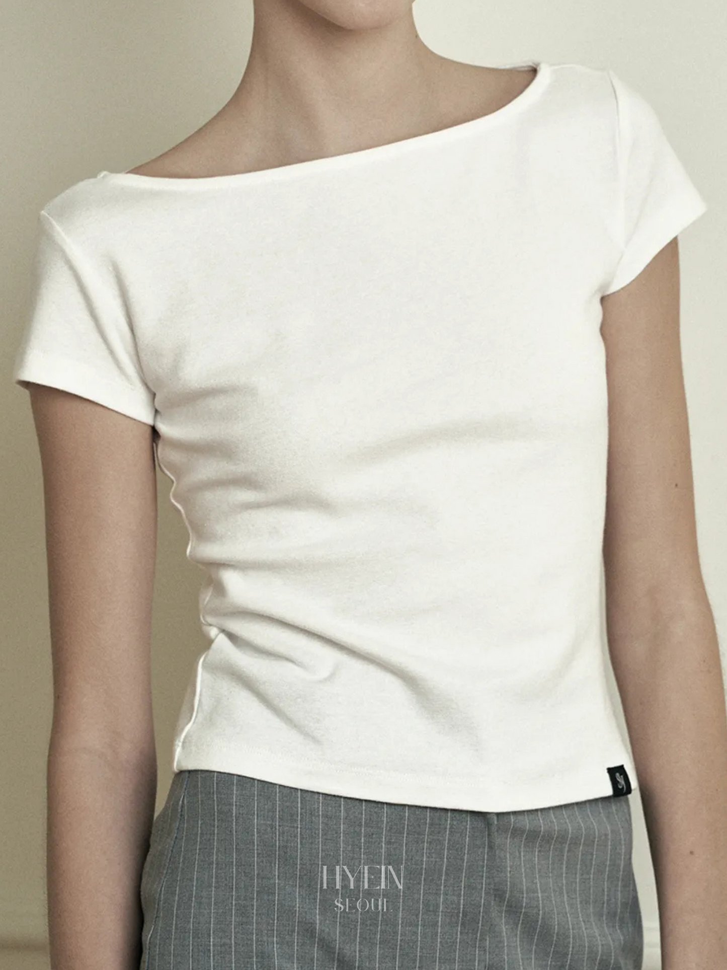 【NMIXX ヘウォン着用】Plain boat neck short sleeve / white