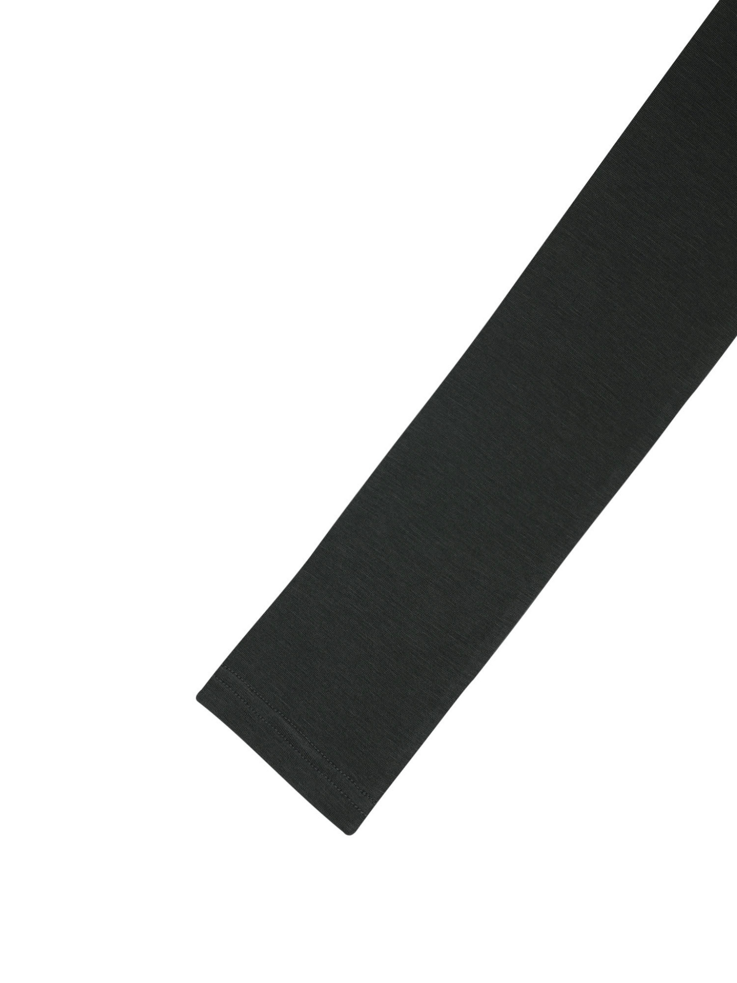 Printed long sleeve / charcoal【Hearts2Hearts イアン着用】