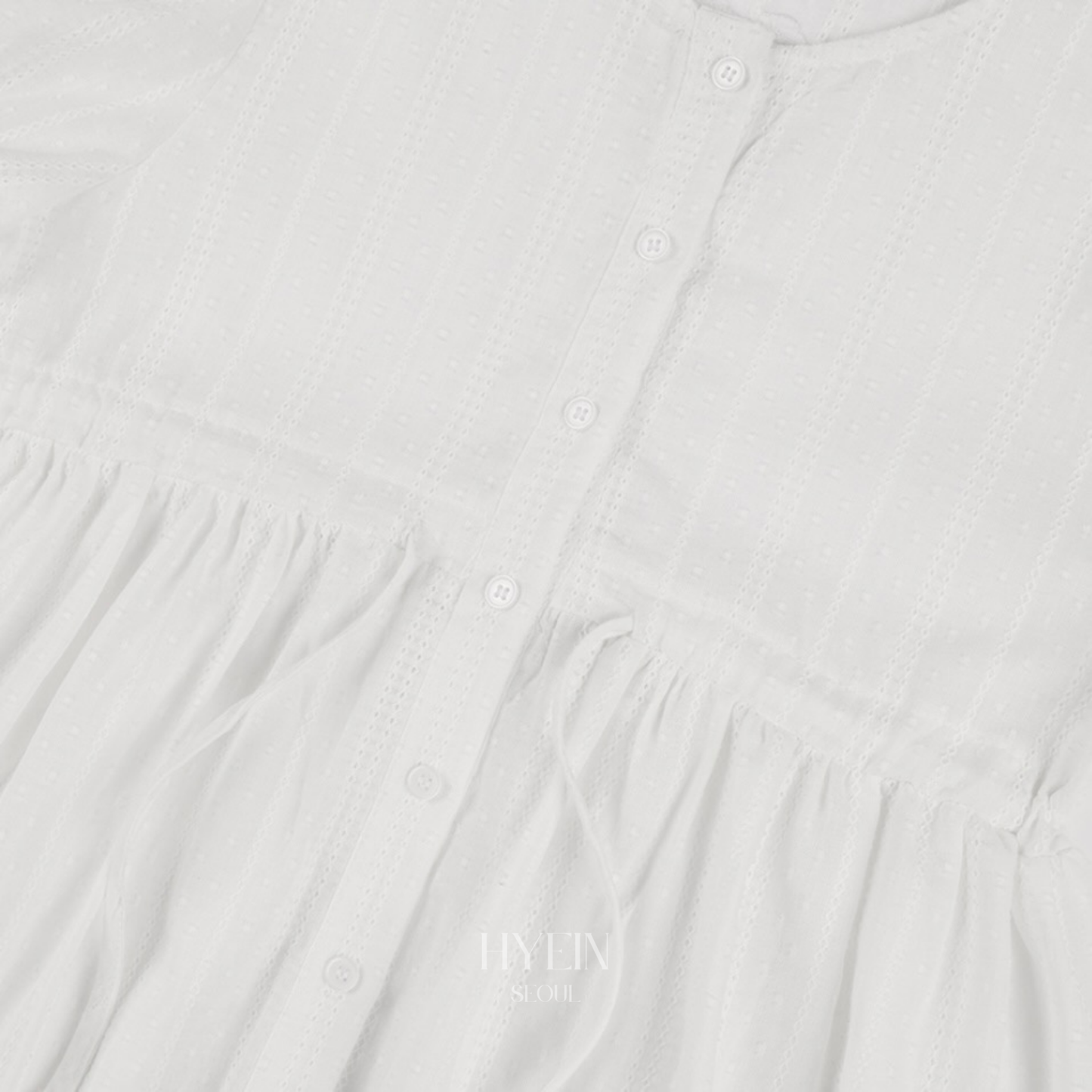 Shirring puff blouse / white