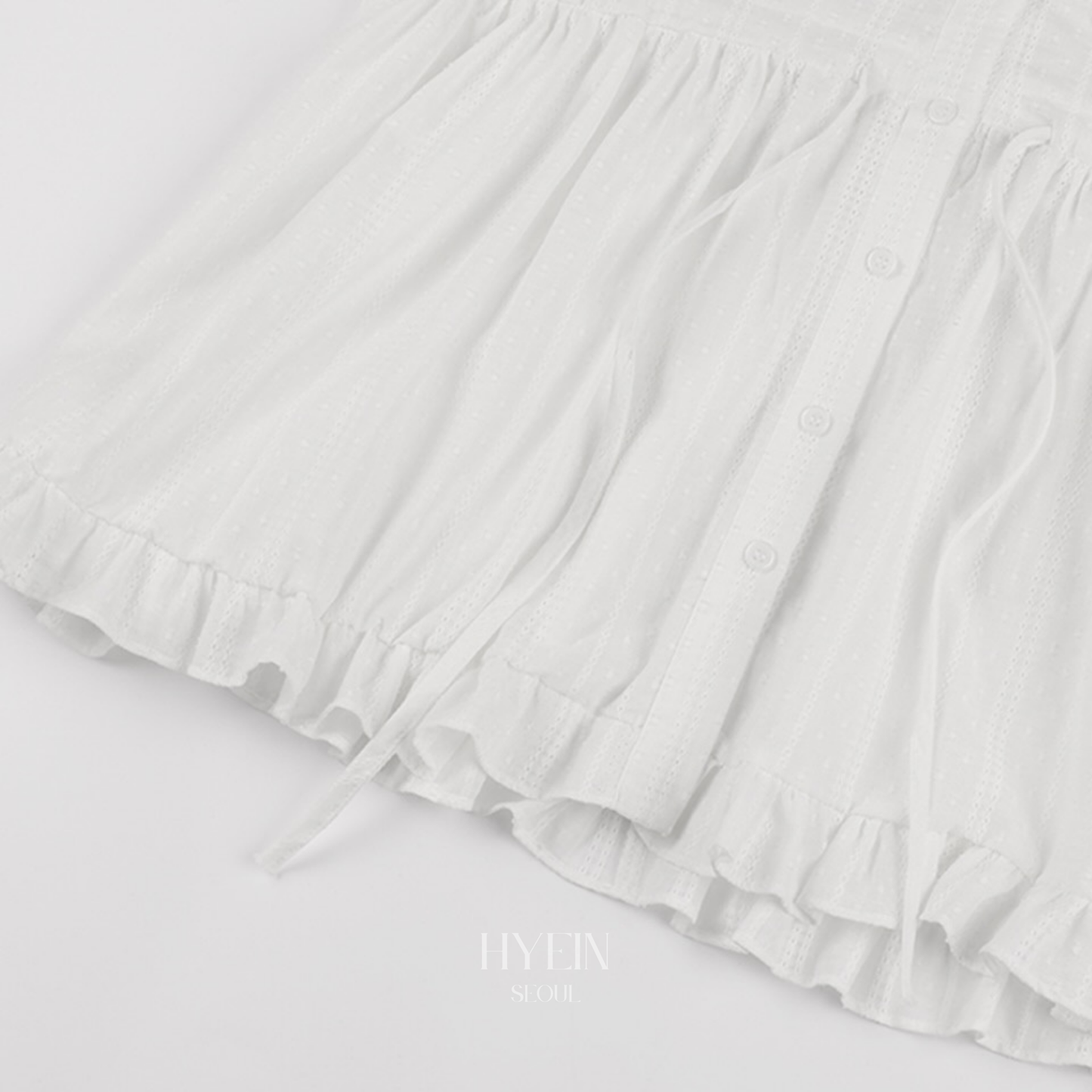 Shirring puff blouse / white