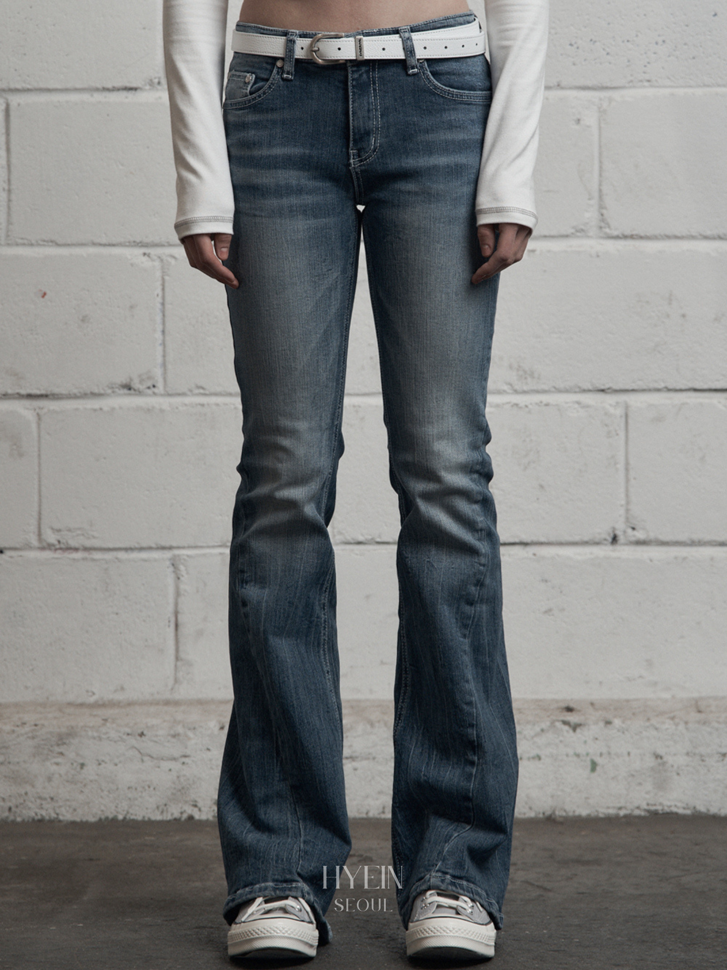 Wrinkle cat washing denim pants light blue