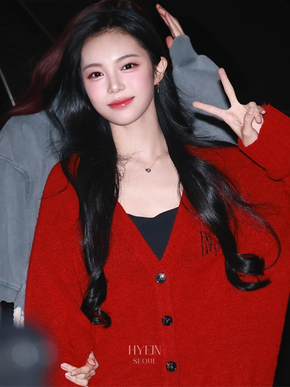 Betty boop overfit v neck knit cardigan【Hearts2Hearts イアン着用】