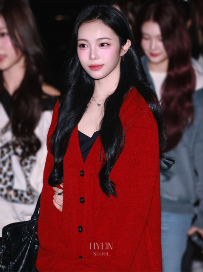 Betty boop overfit v neck knit cardigan【Hearts2Hearts イアン着用】