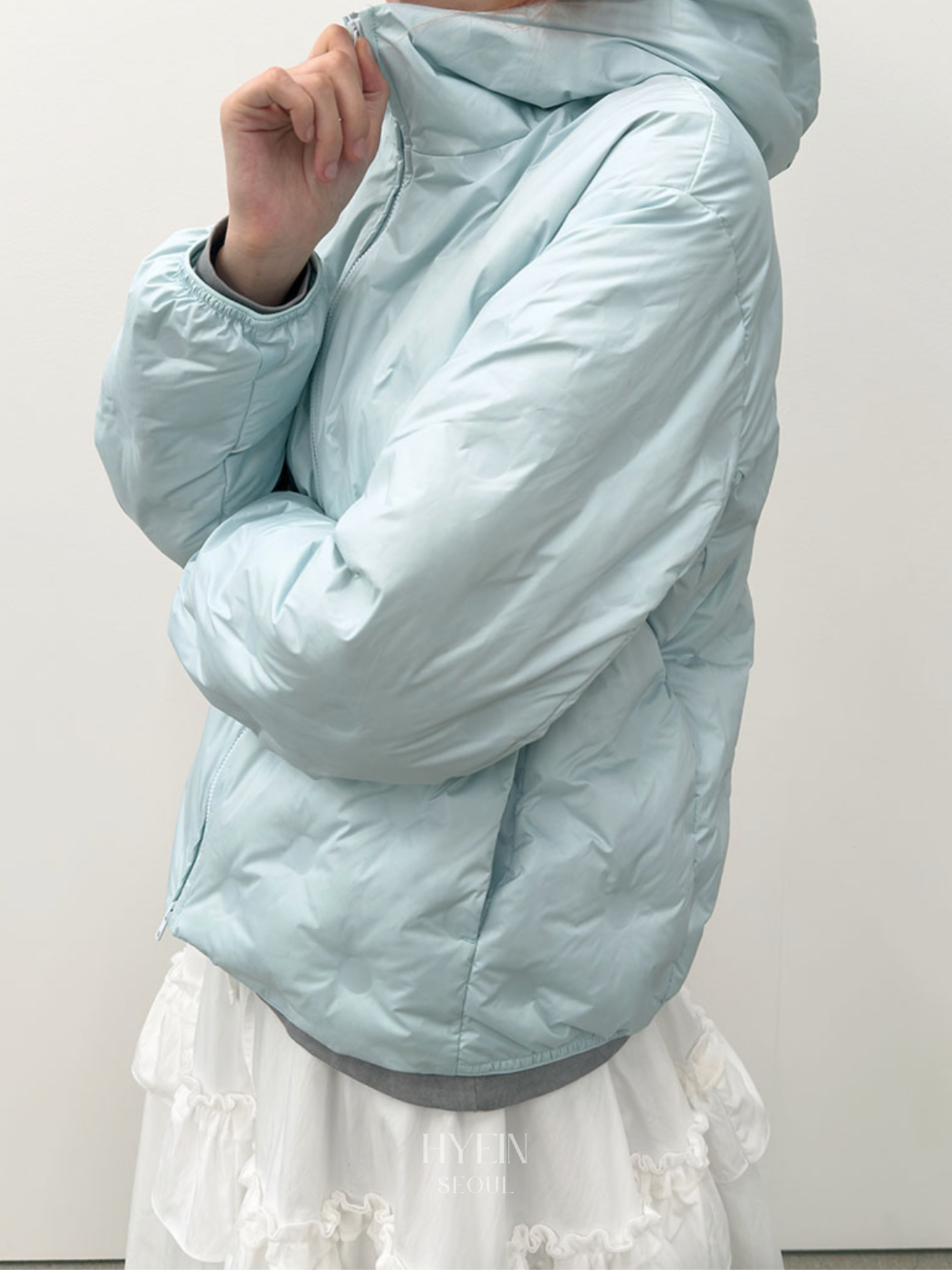 Bonded dot down jacket / blue【ILLIT モカ着用】