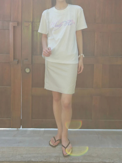 Bula tee / white【ILLIT ミンジュ着用】