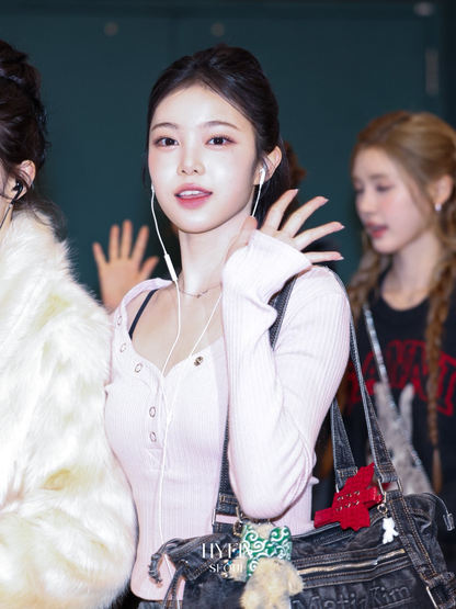 Bunny snap button top【Hearts2Hearts(H2H) イアン着用】