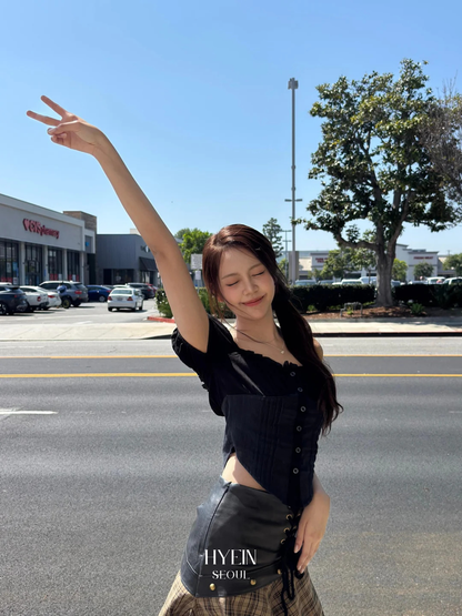 Cindy shirt top / black【Hearts2Hearts(H2H) カルメン着用】