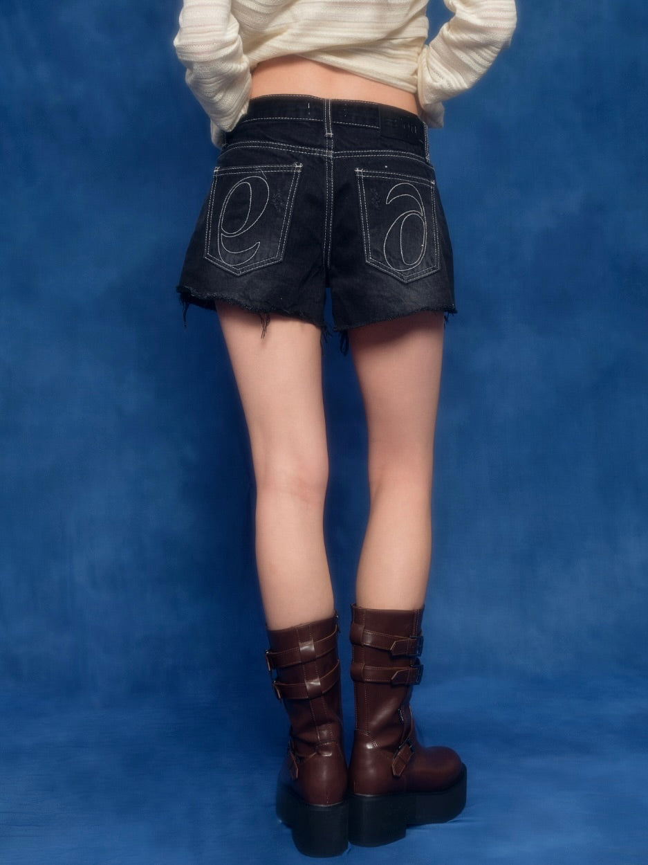 【IVE リズ着用】Dalit short pants / black