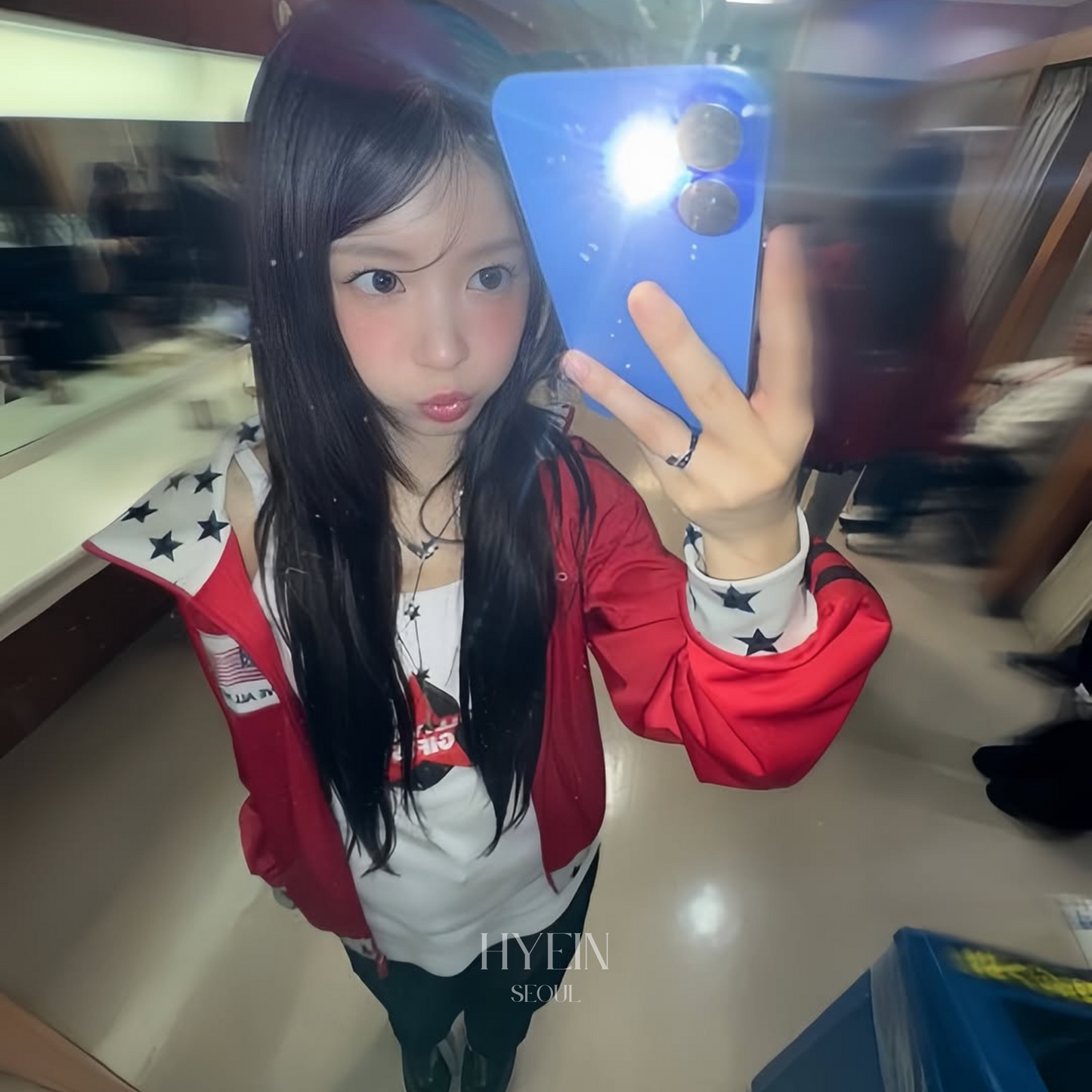 【ILLIT モカ着用】Dino driver track jacket / red