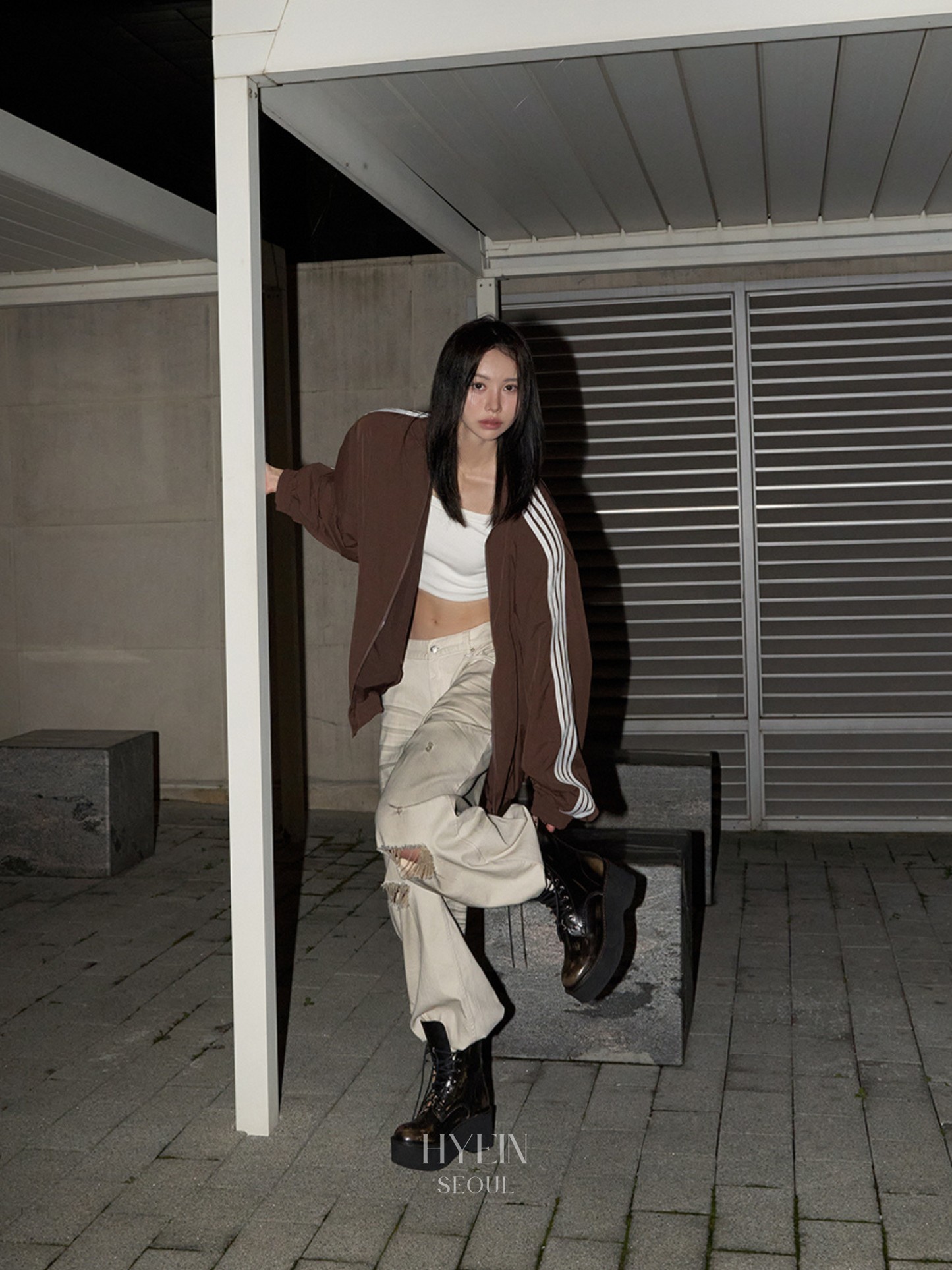 ★LANGER★ dirty cat white jeans Dirty cat white jeans – hyein
