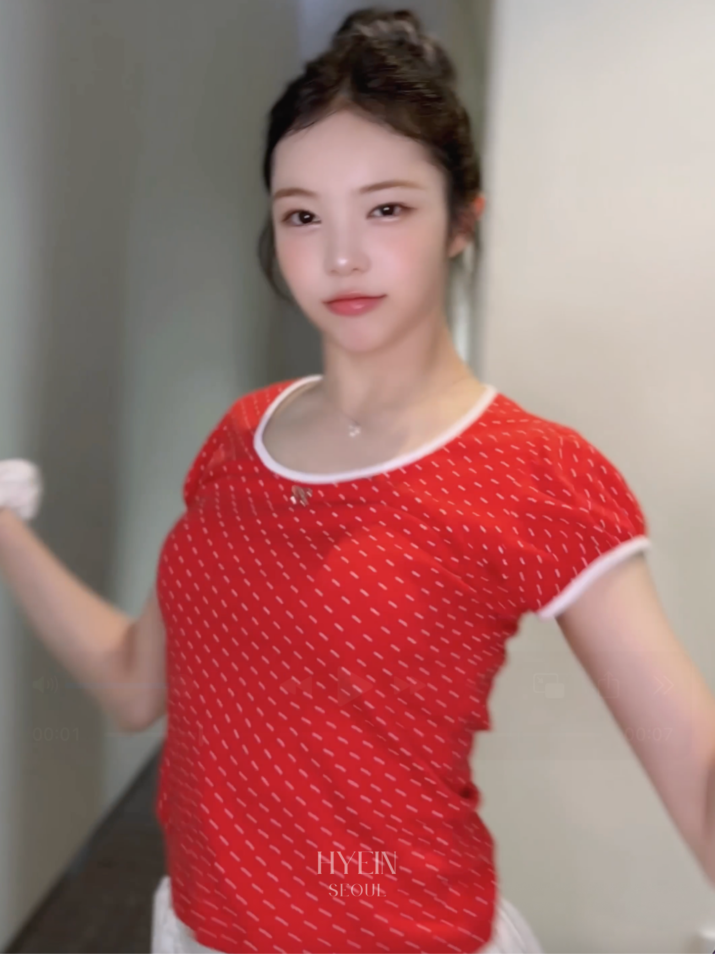 Dotty ribbon shirring t-shirt / red