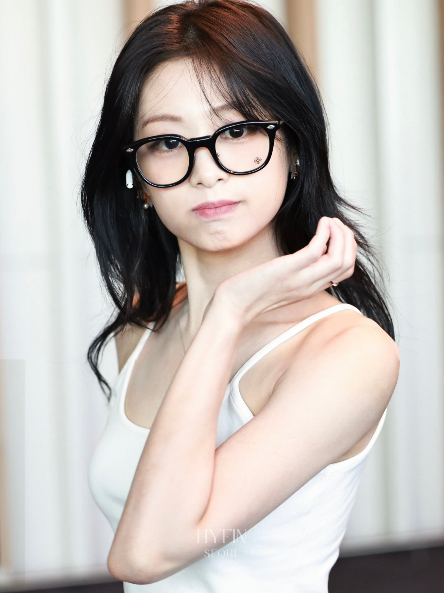 Essential sleeveless / white