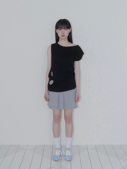 【ILLIT モカ着用】Eyelet loose sleeveless