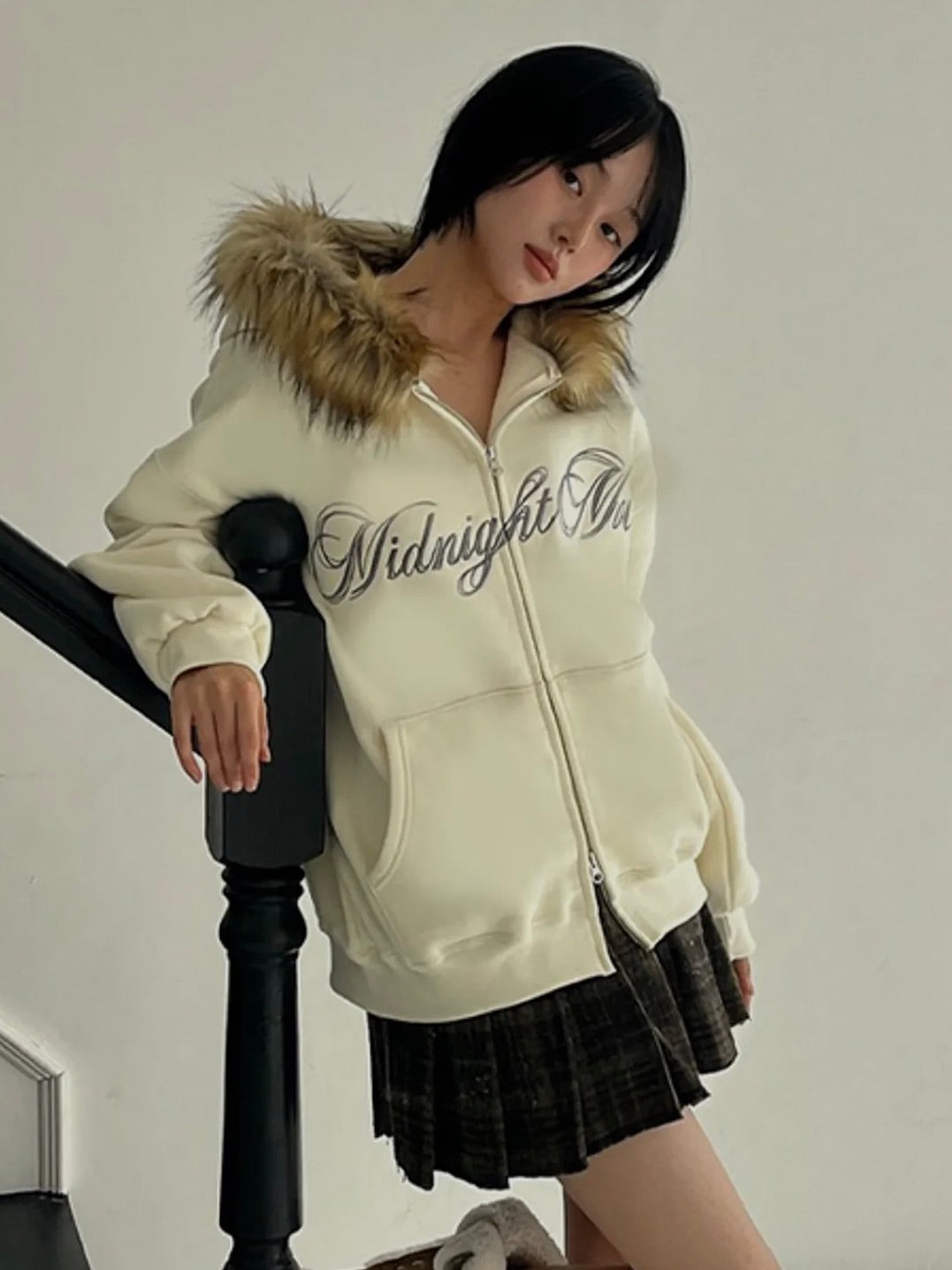 【aespa ニンニン着用】Hair hood zip up / ivory
