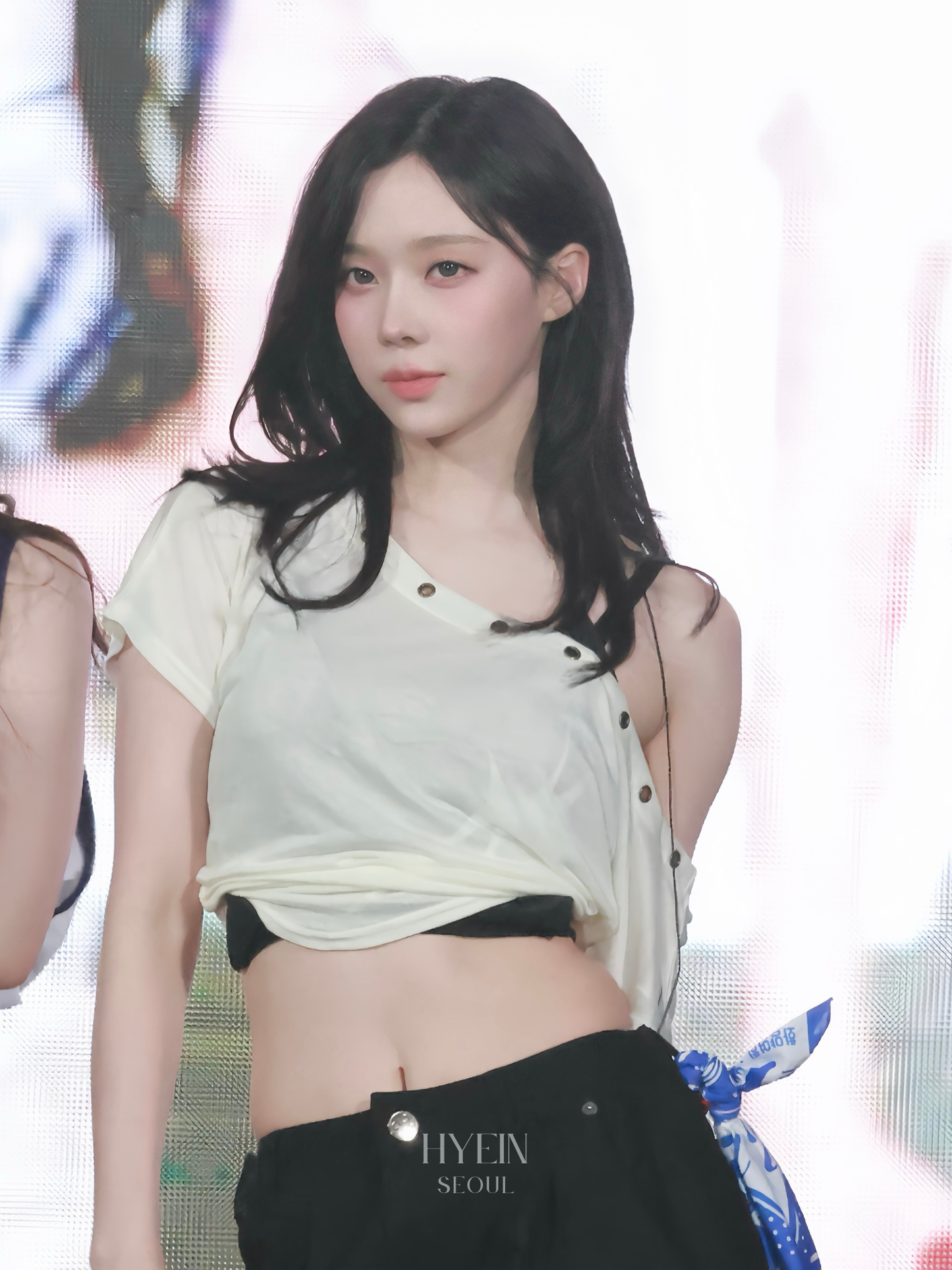 Harry button unbal shirring short top / ivory【aespa ウィンター着用】