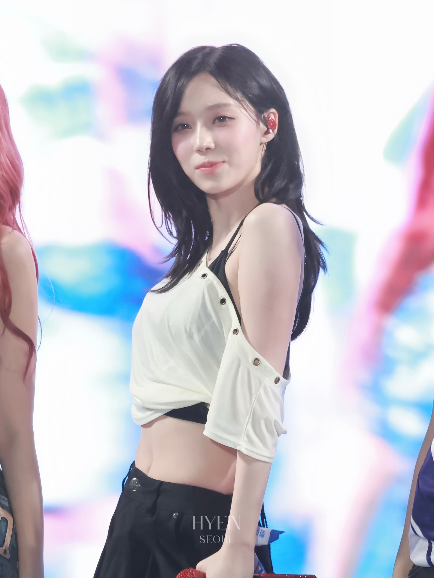 Harry button unbal shirring short top / ivory【aespa ウィンター着用】