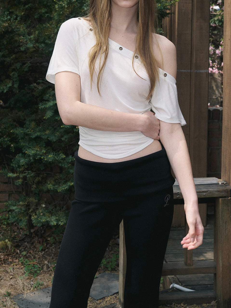 Harry button unbal shirring short top / ivory
