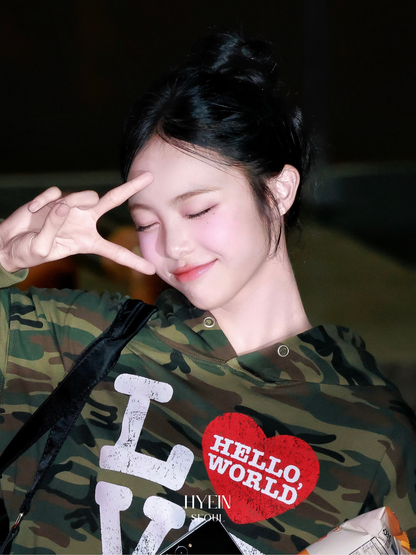 Hello world love hoodie / camo【Hearts2Hearts(H2H) ian】