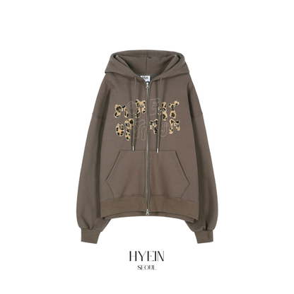 Leopard applique hoodie / brown【Hearts2Hearts イアン着用】