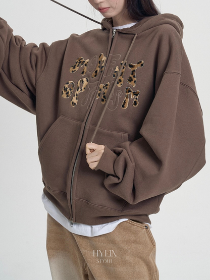 Leopard applique hoodie / brown【Hearts2Hearts イアン着用】