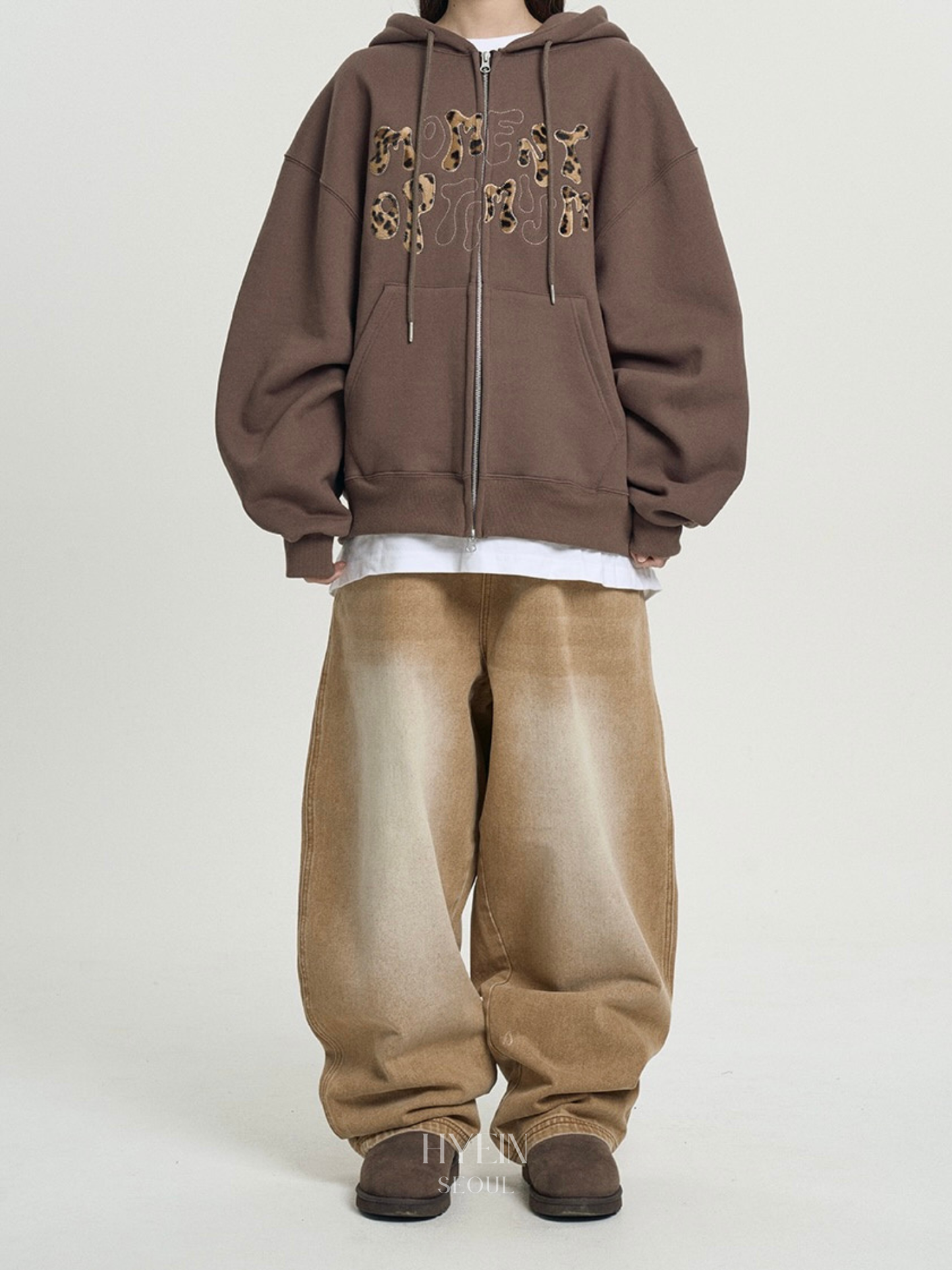 Leopard applique hoodie / brown【Hearts2Hearts イアン着用】