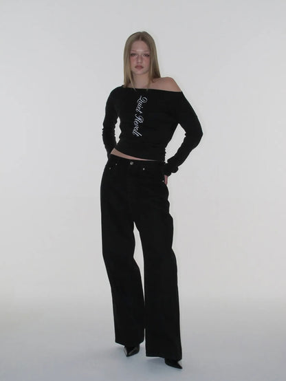 Lettering off shoulder top【Hearts2Hearts(H2H) ステラ着用】