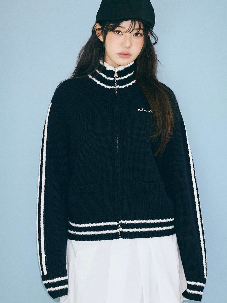Maison de rola embroidery wool blended knit zip-up black【IVE ウォニョン着用】