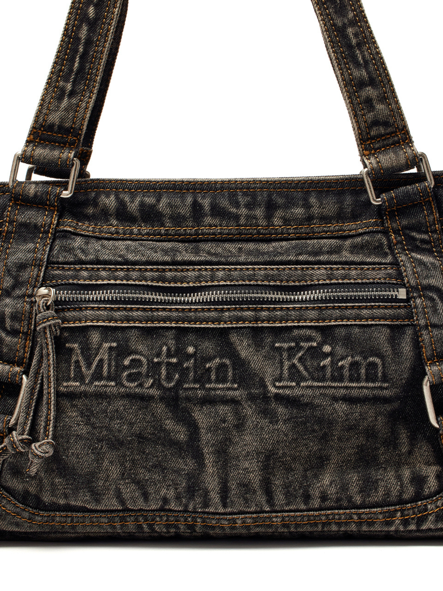 Matin washed denim square bag in black【Hearts2Hearts(H2H) イアン着用】