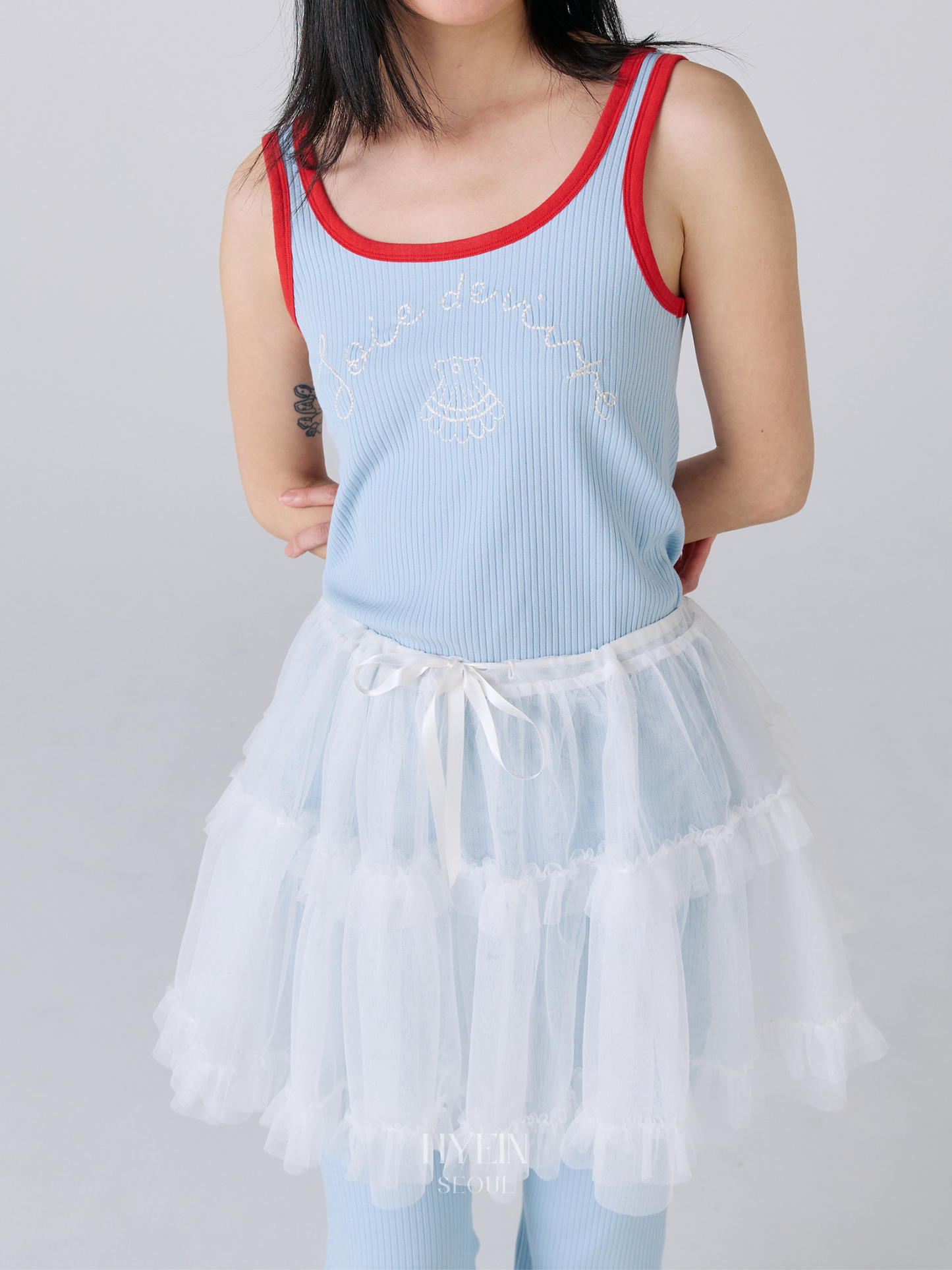 Mused sea shell emb tank top