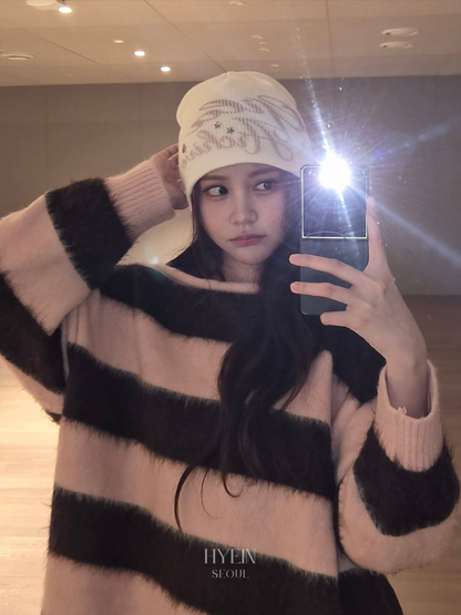 Off-shoulder mohair striped knit in pink and brown【Hearts2Hearts(H2H) カルメン着用】