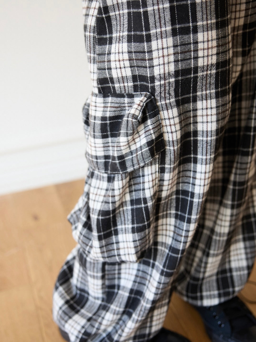 【ILLIT モカ着用】Penelope skirt pants