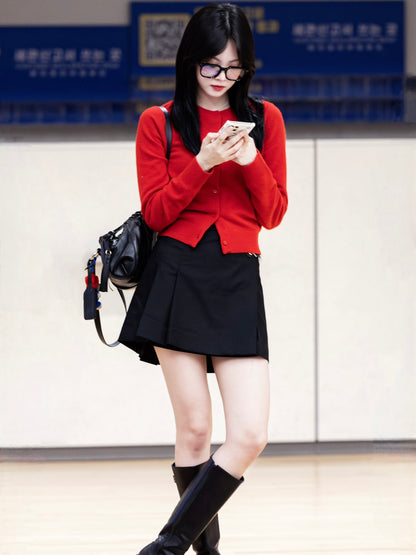 【LE SSERAFIM ウンチェ着用】Pleats wrap skirt bk