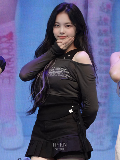 Printed long sleeve / charcoal【Hearts2Hearts イアン着用】