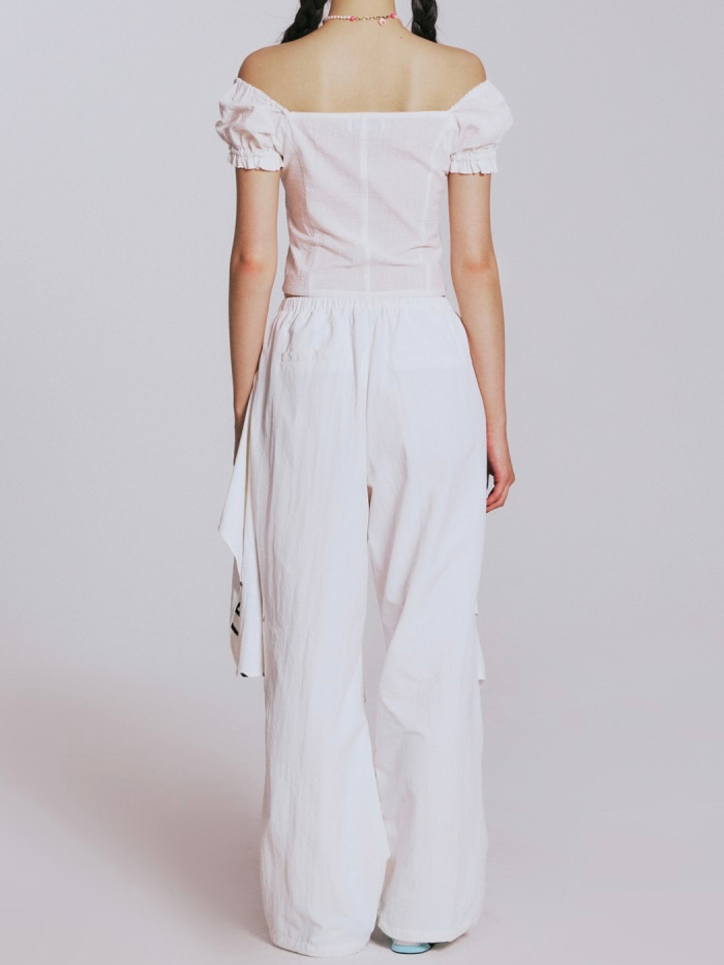 Puff sleeve blouse / white【Hearts2Hearts(H2H) イアン着用】