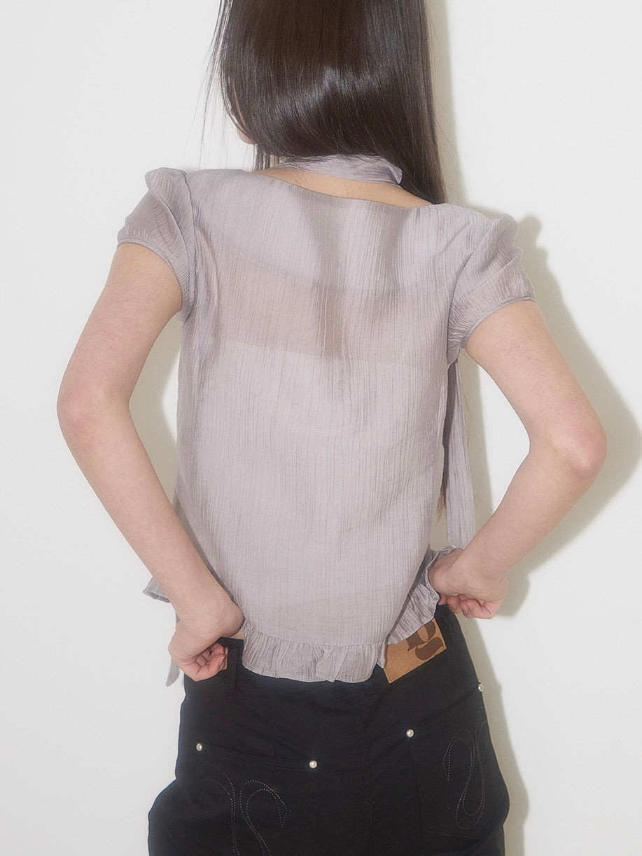 Ribbon tie square neck blouse / gray