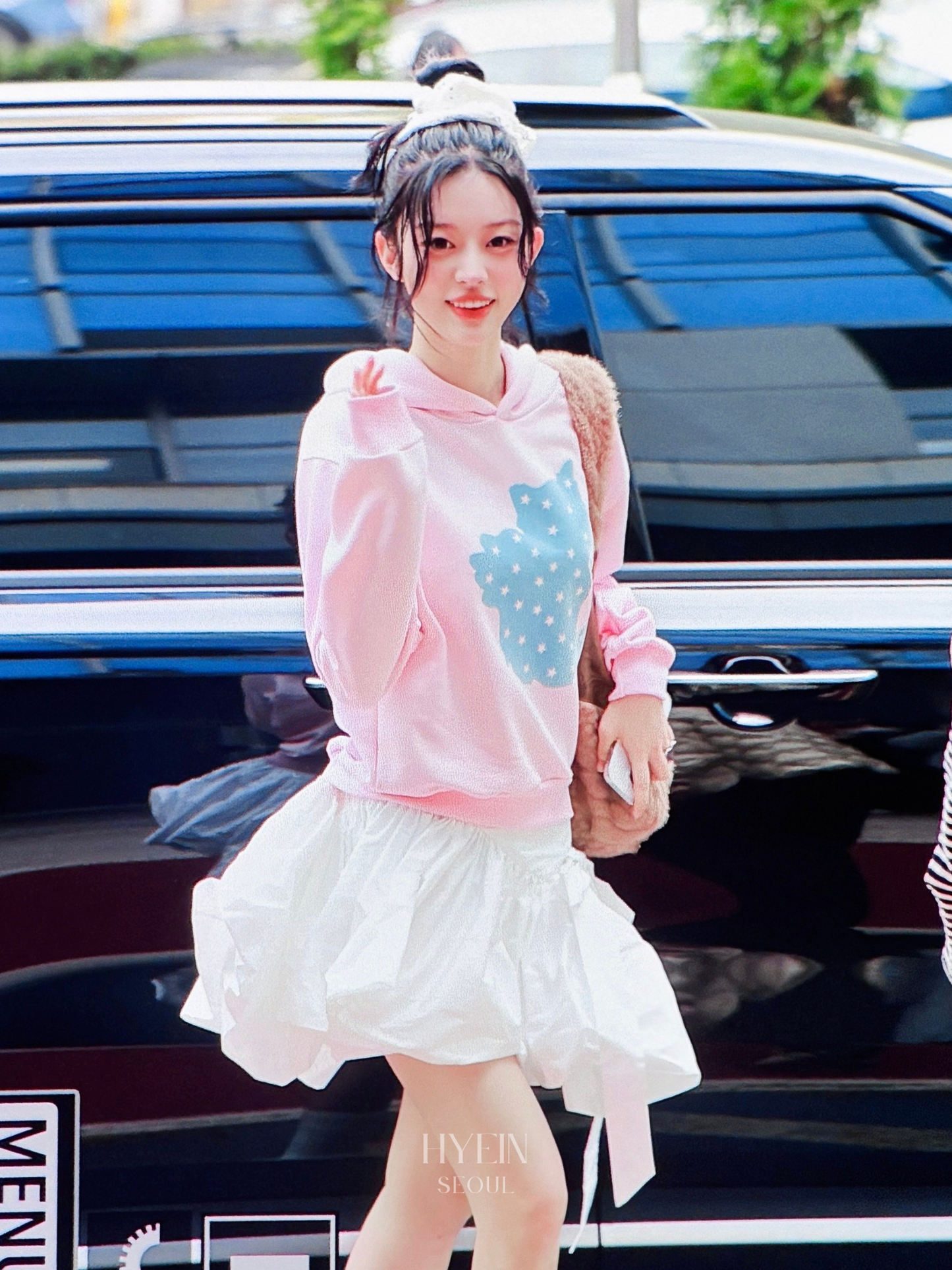Starlight kiri cropped hoodie / pink【ILLIT minju】
