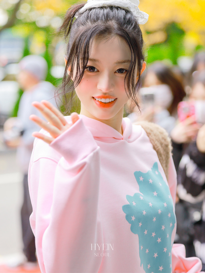 Starlight kiri cropped hoodie / pink【ILLIT minju】