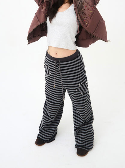 Stripe big sweatpants【ILLIT モカ着用】