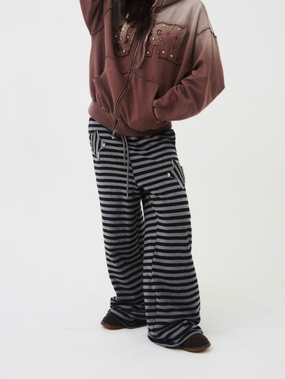 Stripe big sweatpants【ILLIT モカ着用】